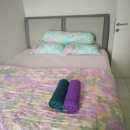 Springlake Apartemen 2Br-Sumarecon-Bekasi, By Bu Johan Zewnętrze zdjęcie