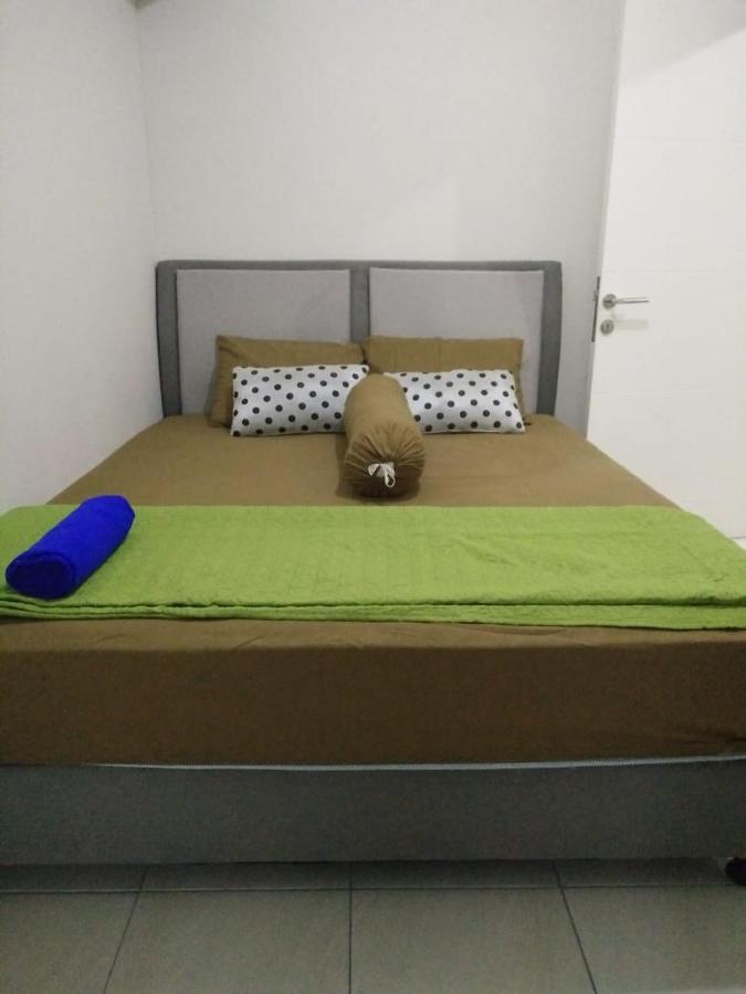 Springlake Apartemen 2Br-Sumarecon-Bekasi, By Bu Johan Zewnętrze zdjęcie