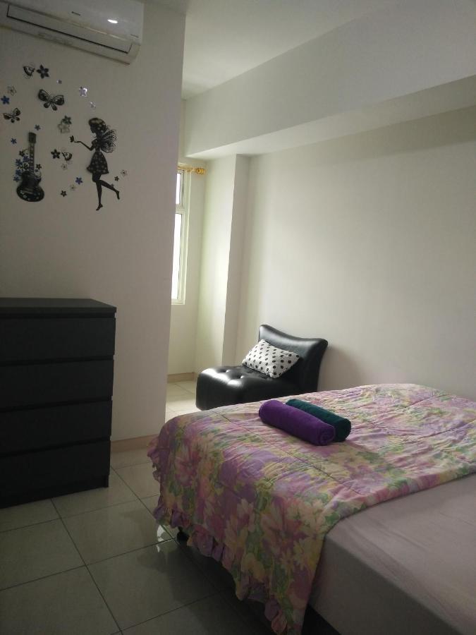 Springlake Apartemen 2Br-Sumarecon-Bekasi, By Bu Johan Zewnętrze zdjęcie